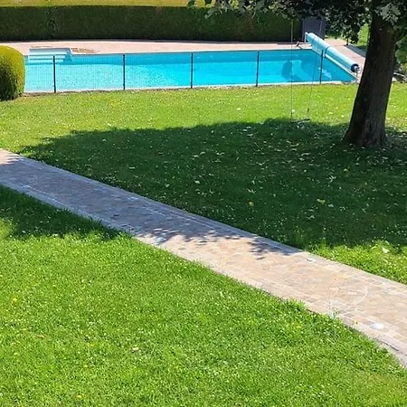 Le Clos Des Vignes Дом отдыха *